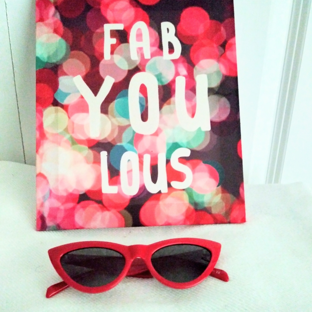 Sunglasses - Picture 3 of 3